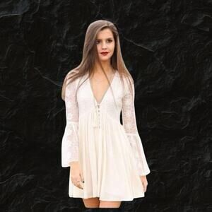 Impressions Lace Dress Womens Size S Off White V-Neck Bell Sleeve Wedding